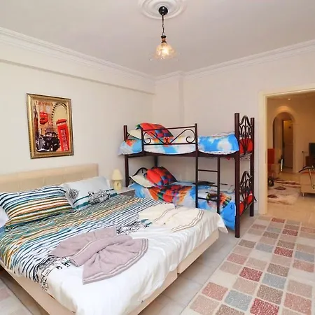 Apartament In Gundogan Sitesi 4757